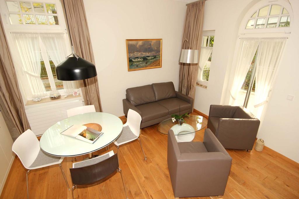 Villa Annabelle by Rujana Binz Rum bild